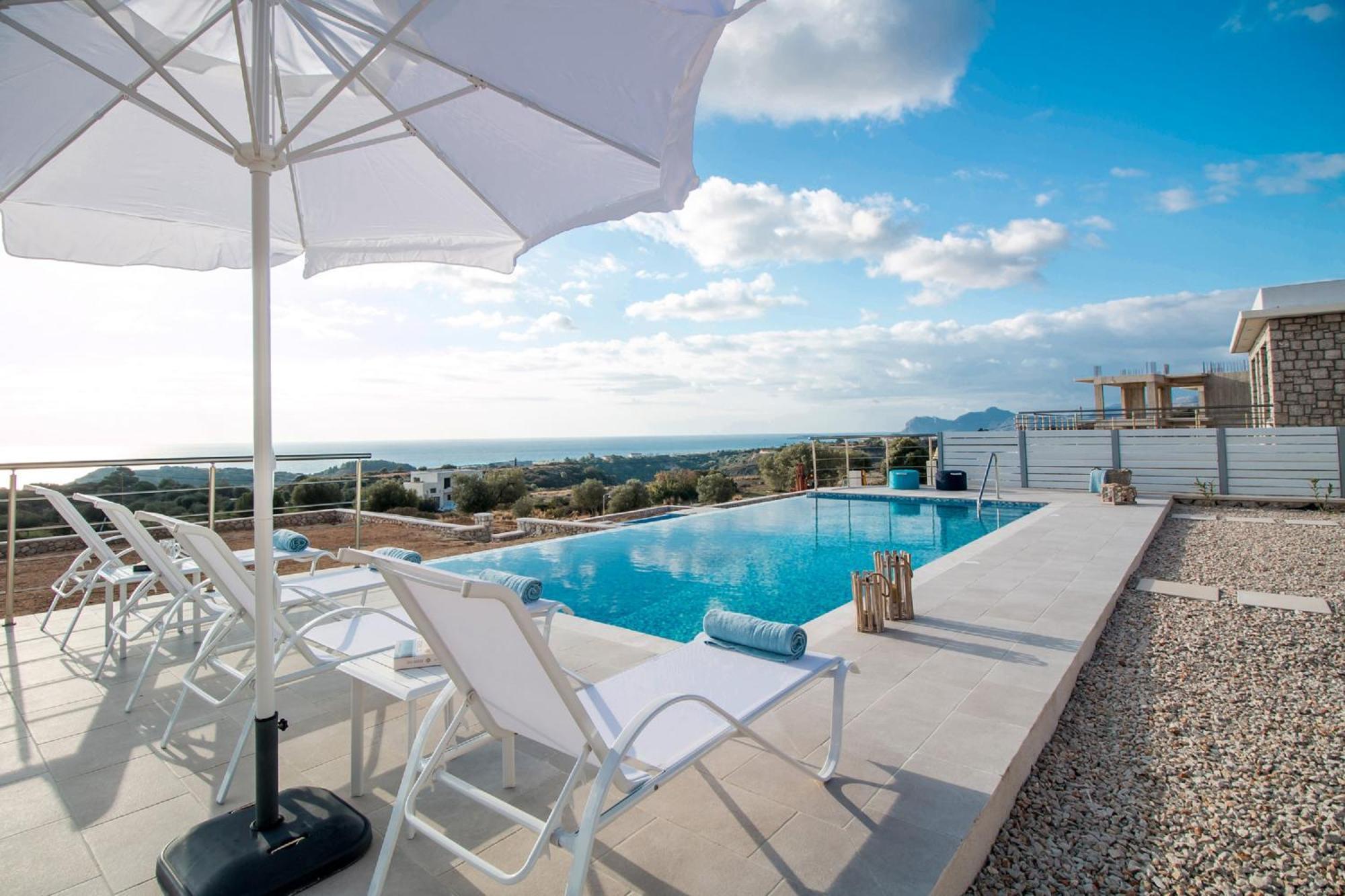 Francis & Gregorys Luxury Villas Afantou Exterior foto